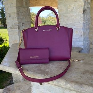 NWT Michael Kors Ellis satchel&wallet Magenta